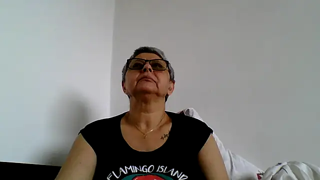 Snapshot of roseblak42 chatting on 31, 5, 2026 roseblak42 online show from 31, 5, 2026
