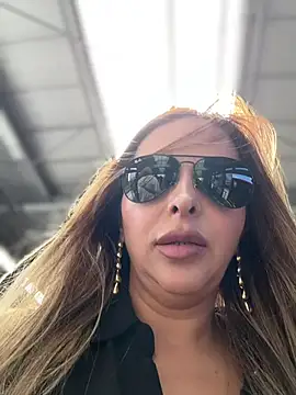 Snapshot of _Abril-Office1 chatting on 7, 4, 2026 Abril-Office1 online show from 7, 4, 2026