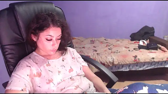 LovelyJulliette online show from 24, 1, 2025