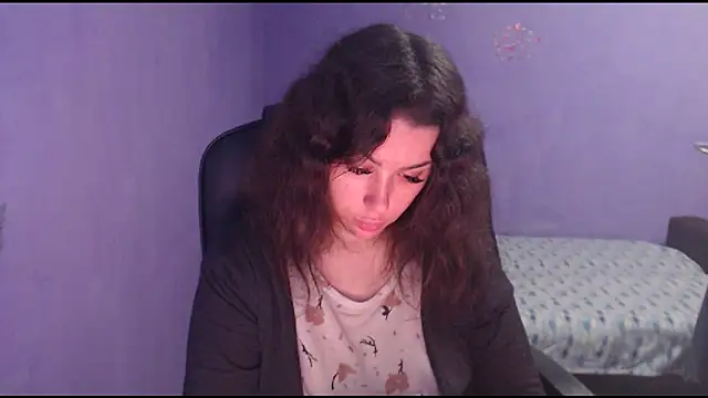 LovelyJulliette online show from 4, 2, 2025