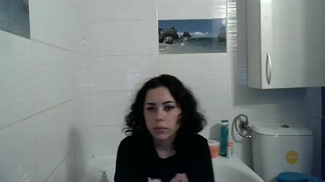 LovelyJulliette online show from 4, 11, 2025