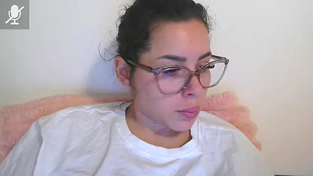 LovelyJulliette online show from 8, 11, 2025