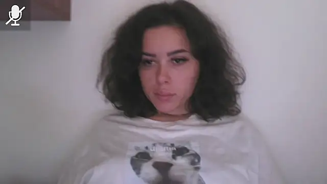 LovelyJulliette online show from 9, 11, 2025