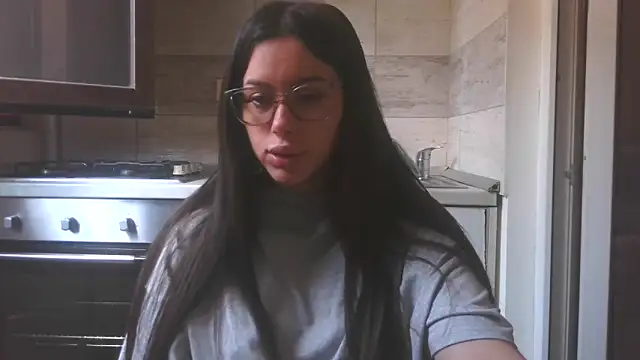 Snapshot of LovelyJulliette chatting on 11, 5, 2026 LovelyJulliette online show from 11, 5, 2026