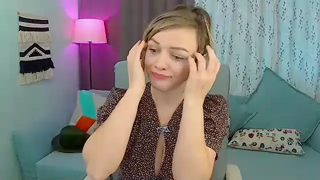 NandiSmile online show from 18, 10, 2025