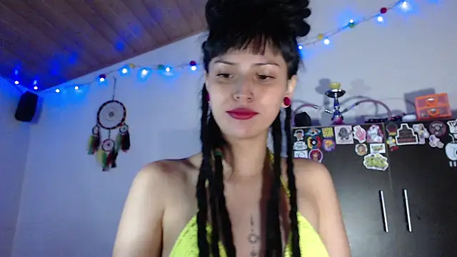 Snapshot of Gaby_cute_16 chatting on 30, 5, 2026 Gaby cute 16 online show from 30, 5, 2026