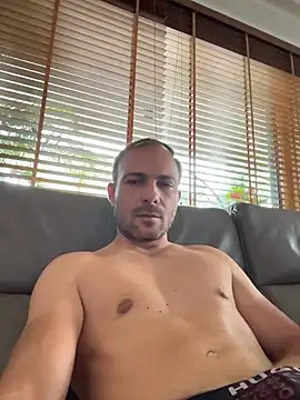 Snapshot of Adventurehotman chatting on 7, 8, 2026 Adventurehotman online show from 7, 8, 2026