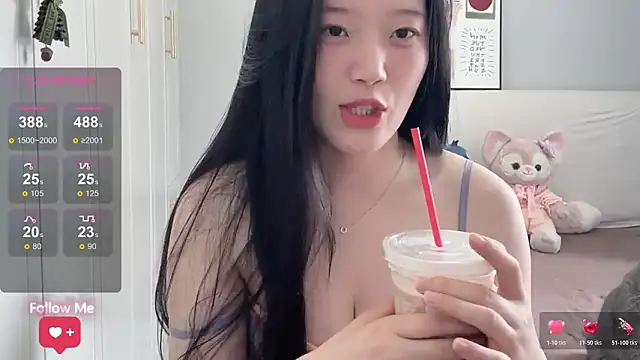 Snapshot of rose-u chatting on 26, 5, 2026 rose-u online show from 26, 5, 2026