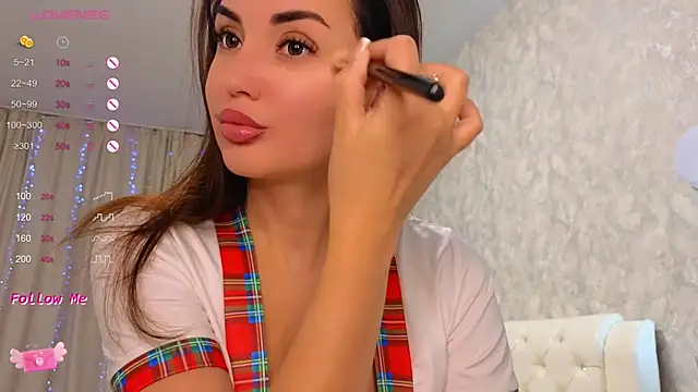 LaraSkinny online show from 14, 1, 2025