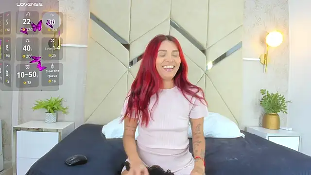 Snapshot of LiaVelez chatting on 9, 6, 2026 LiaVelez online show from 9, 6, 2026