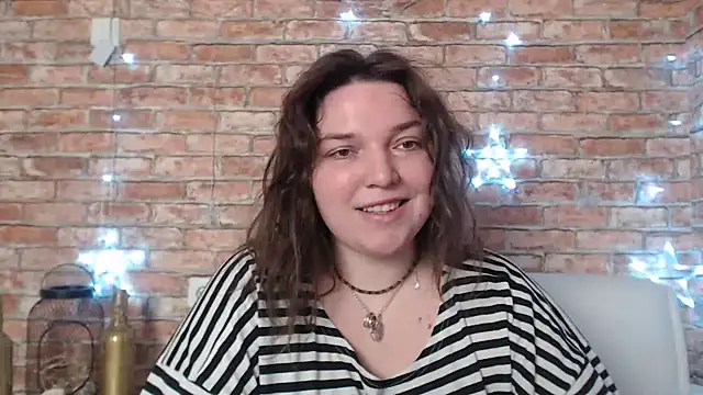 Amelia Kiss  online show from 20, 1, 2025