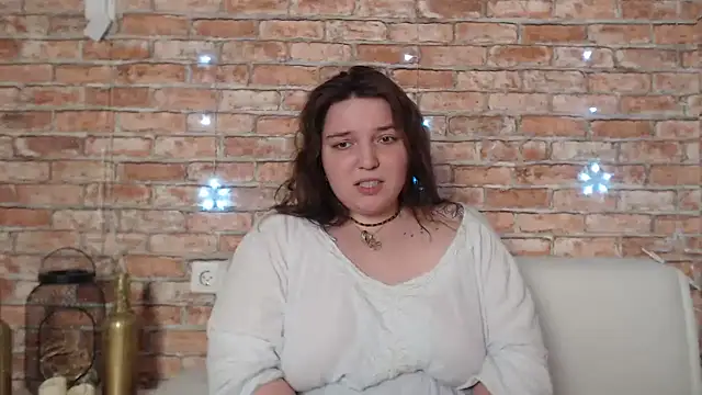 Amelia Kiss  online show from 20, 1, 2025