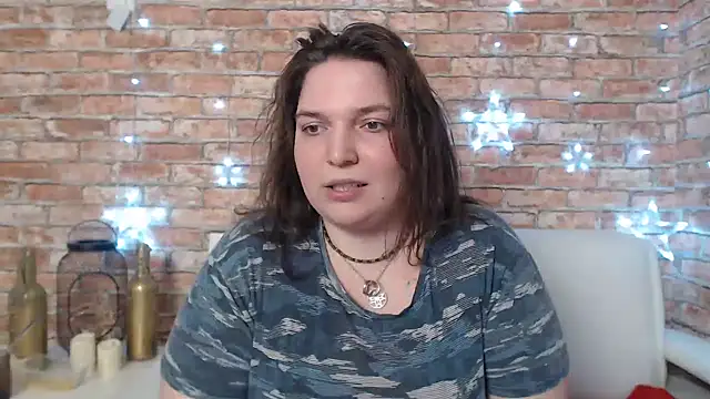 Amelia Kiss  online show from 23, 1, 2025