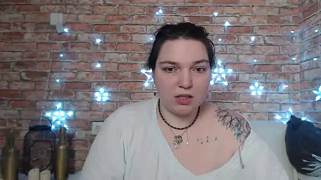 Amelia Kiss  online show from 7, 2, 2025