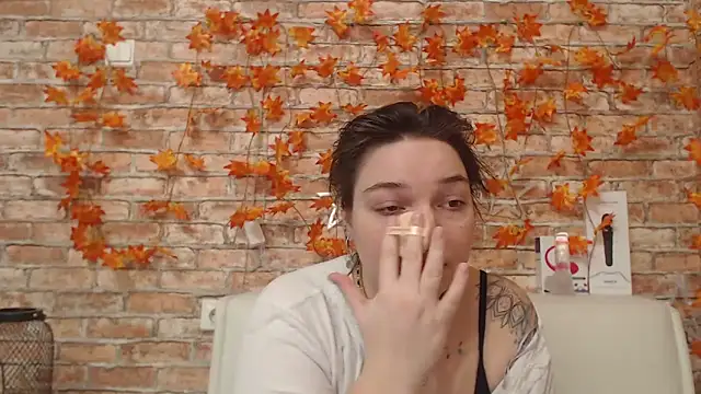 Amelia Kiss  online show from 7, 11, 2025