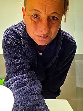 Pussy69Kat online show from 3, 10, 2025