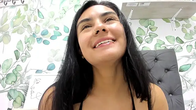 atilanadiaz7 online show from 15, 10, 2025