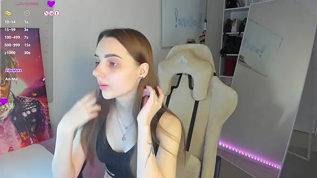 Snapshot of __SilviaAbby__ chatting on 4, 1, 2025   SilviaAbby   online show from 4, 1, 2025