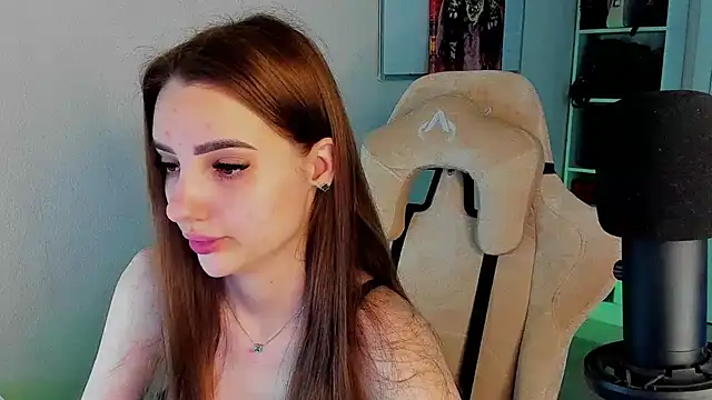 Snapshot of __SilviaAbby__ chatting on 19, 3, 2025   SilviaAbby   online show from 19, 3, 2025