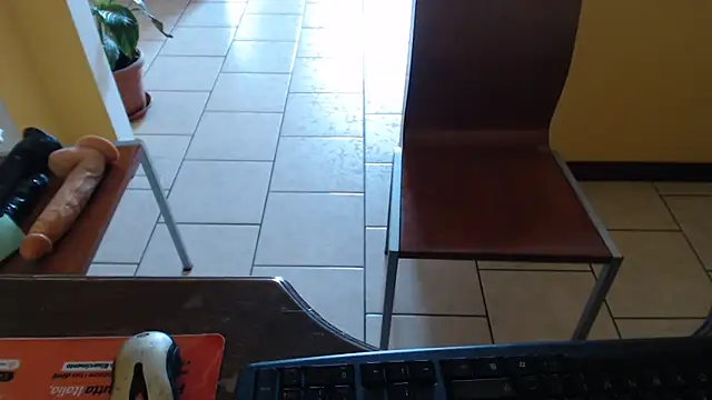 Snapshot of 69porcellone69 chatting on 13, 2, 2025 69porcellone69 online show from 13, 2, 2025