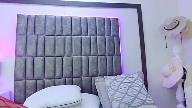 MeryStone online show from 8, 1, 2025