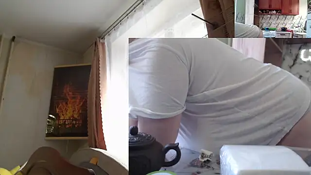 Sakura Green online show from 19, 11, 2025