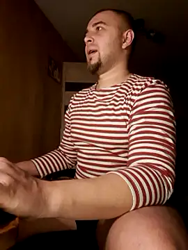 Foxyshaved online show from 13, 12, 2024