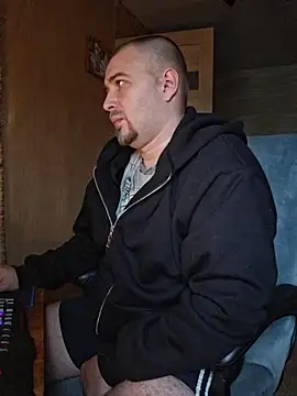 Foxyshaved online show from 14, 10, 2025