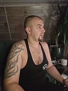 Foxyshaved online show from 23, 11, 2025