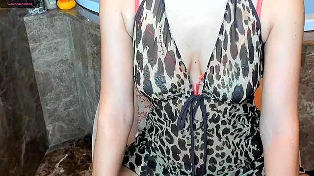 Snapshot of yourastral chatting on 23, 3, 2025 yourastral online show from 23, 3, 2025