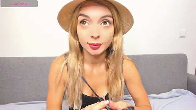  ellen meow  online show from 14, 2, 2025