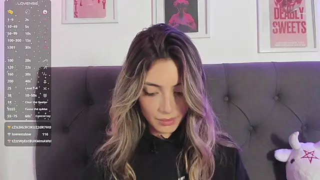 IsadoraGalle  online show from 25, 3, 2026