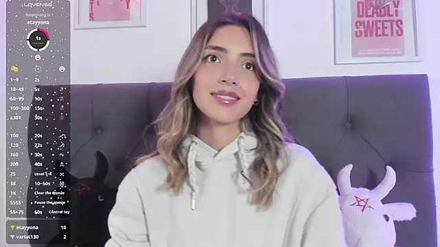 IsadoraGalle  online show from 4, 4, 2026