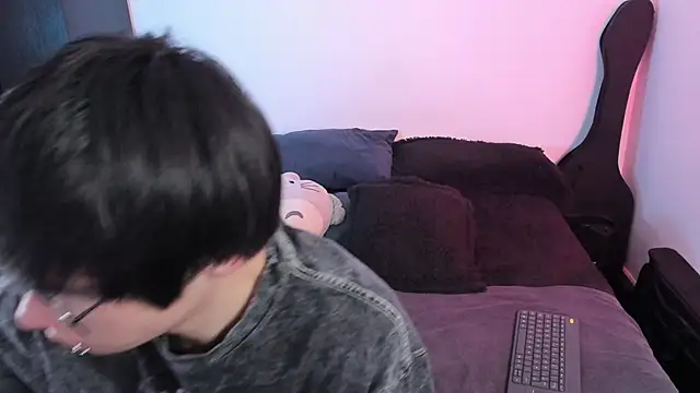 Aventure Twinks online show from 3, 12, 2025