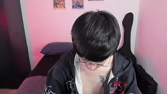 Aventure Twinks online show from 18, 1, 2026