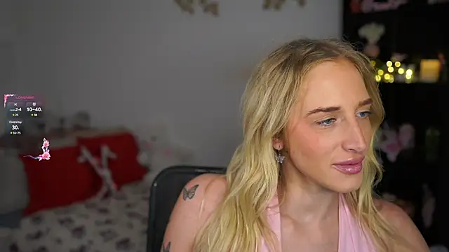 Nicolette  Shea  online show from 22, 12, 2024