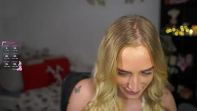 Nicolette  Shea  online show from 24, 12, 2024