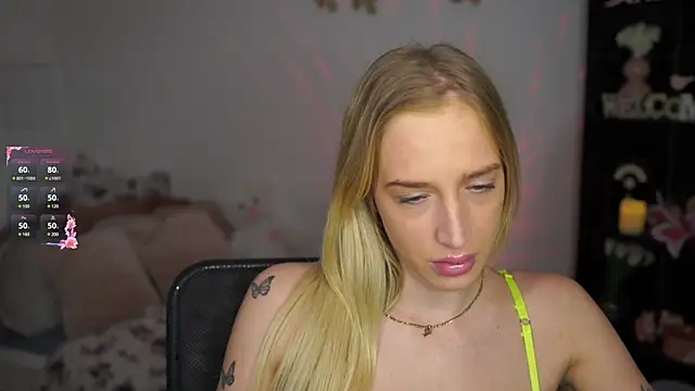 Nicolette  Shea  online show from 15, 1, 2025