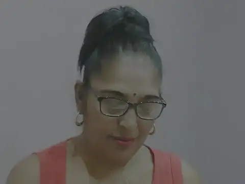 Snapshot of sexy69hotmum chatting on 5, 12, 2024 sexy69hotmum online show from 5, 12, 2024