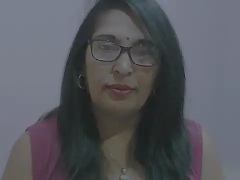 Snapshot of sexy69hotmum chatting on 10, 12, 2024 sexy69hotmum online show from 10, 12, 2024