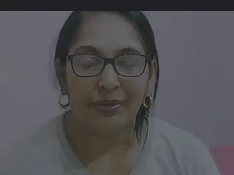 Snapshot of sexy69hotmum chatting on 18, 12, 2024 sexy69hotmum online show from 18, 12, 2024