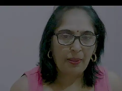 Snapshot of sexy69hotmum chatting on 27, 12, 2024 sexy69hotmum online show from 27, 12, 2024