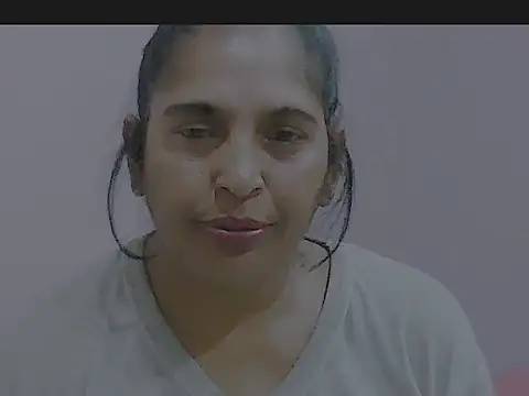 Snapshot of sexy69hotmum chatting on 1, 1, 2025 sexy69hotmum online show from 1, 1, 2025