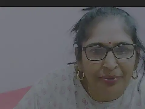 Snapshot of sexy69hotmum chatting on 10, 1, 2025 sexy69hotmum online show from 10, 1, 2025