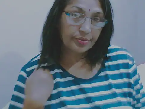 Snapshot of sexy69hotmum chatting on 8, 9, 2025 sexy69hotmum online show from 8, 9, 2025