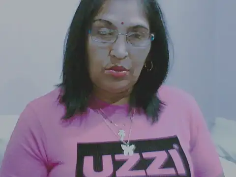 Snapshot of sexy69hotmum chatting on 25, 9, 2025 sexy69hotmum online show from 25, 9, 2025