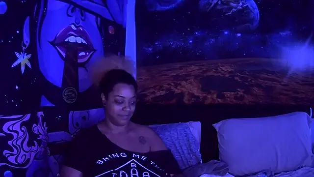 AutumnHart online show from 12, 12, 2024