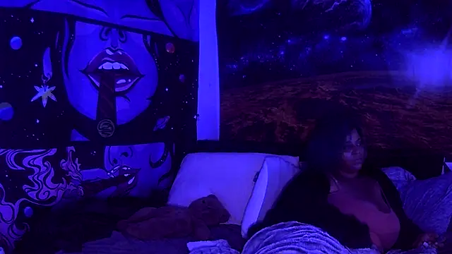 AutumnHart online show from 23, 12, 2024