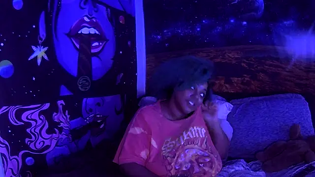 AutumnHart online show from 2, 1, 2025