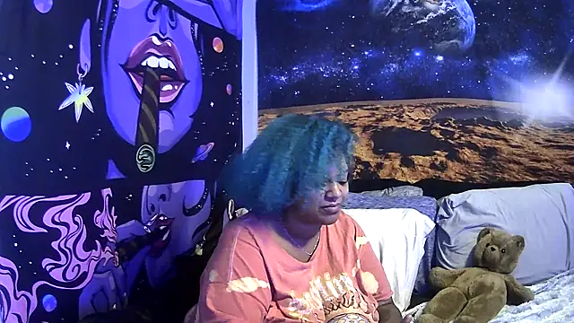 AutumnHart online show from 4, 1, 2025